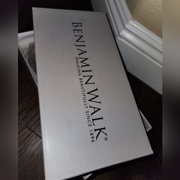 NEW NIOB Benjamin Walk Silver Maisie Heel Sandals, Size 7.5 - Picture 6 of 8